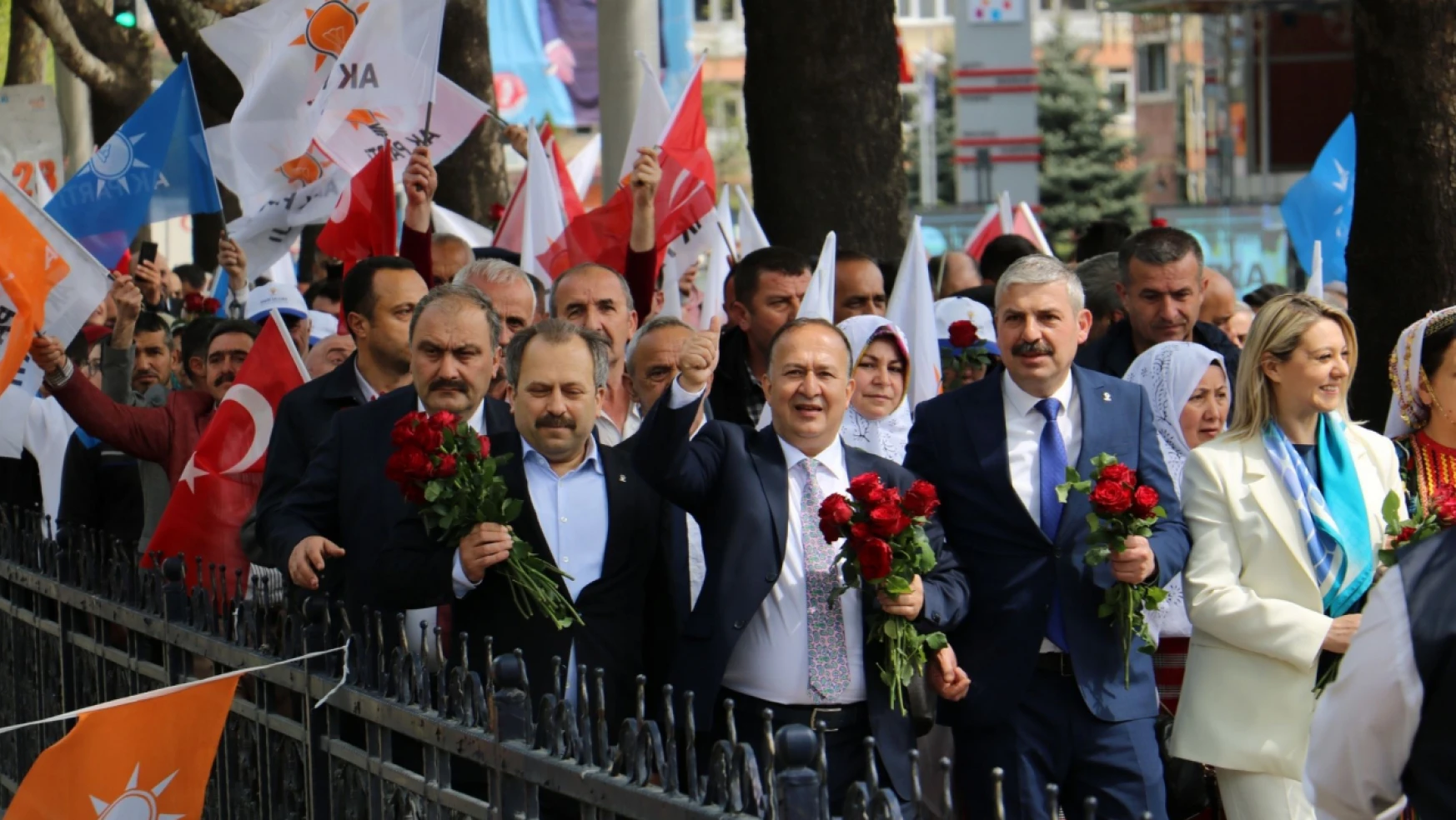 AK Parti'den 'Türkiye Yüzyılı' yürüyüşü
