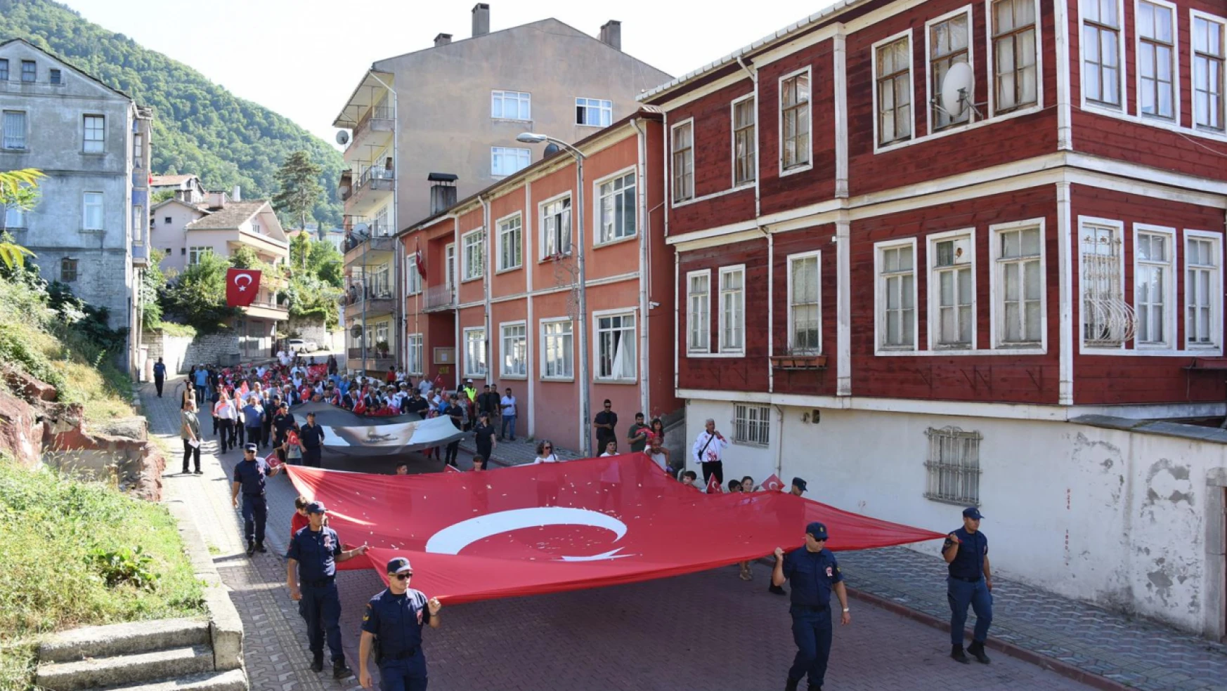 Atatürk'ün Kastamonu'ya gelişi coşkuyla anılıyor