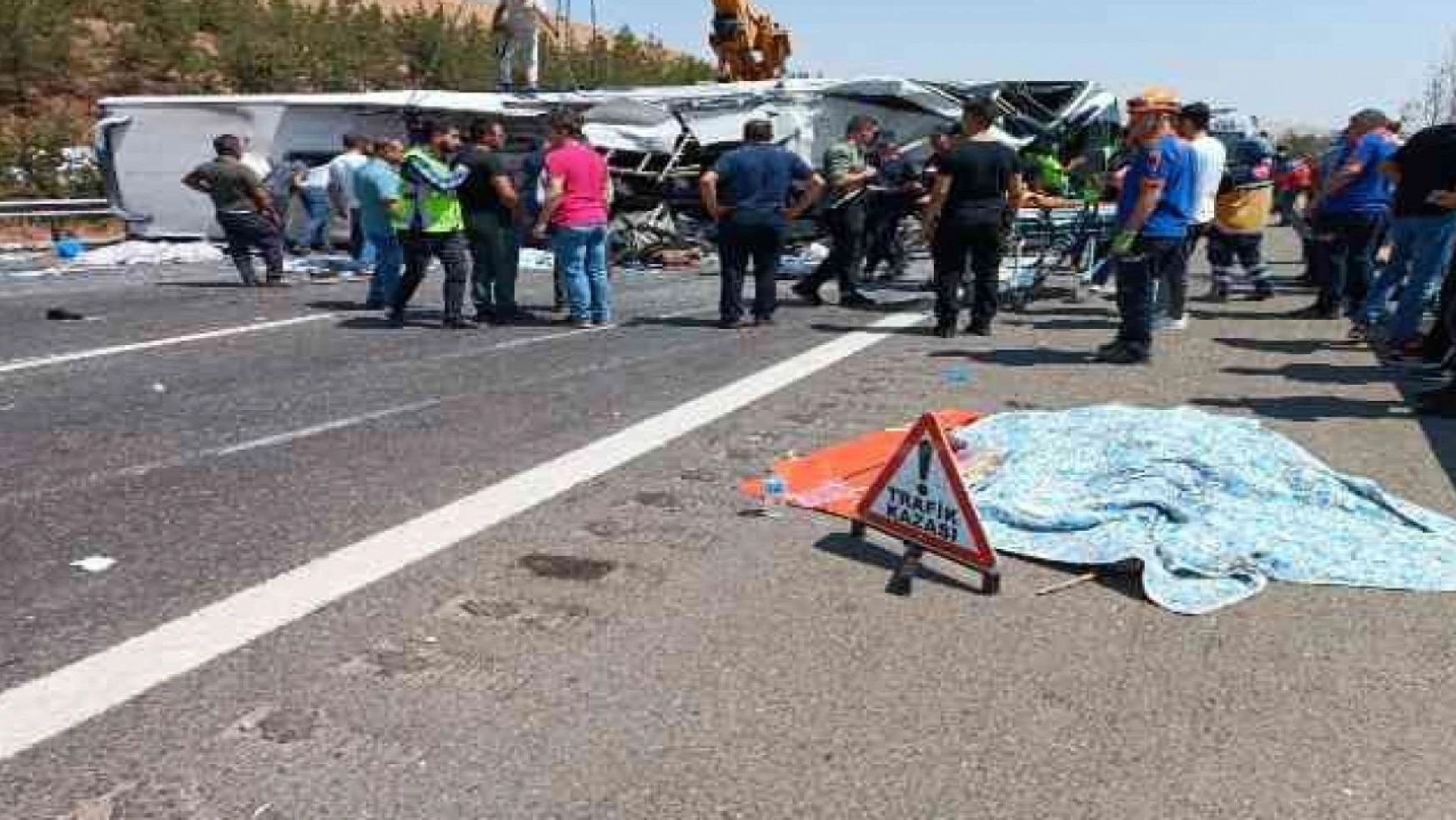 Bayram Tatilinin İlk Dört Gününde 2 Bin 453 Trafik Kazası Meydana Geldi