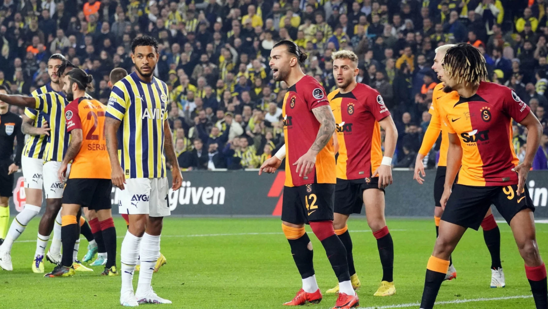 Galatasaray-Fenerbahçe: Milyarlık derbi!
