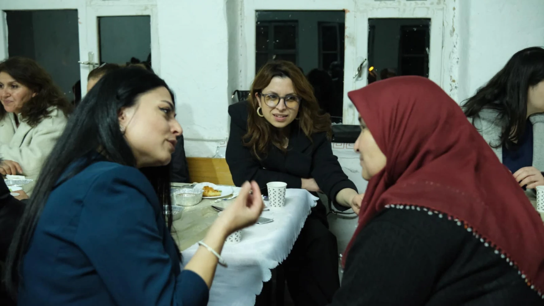 İYİ Partili kadınlar Kastamonu'da ziyaretlerini sürdürüyor