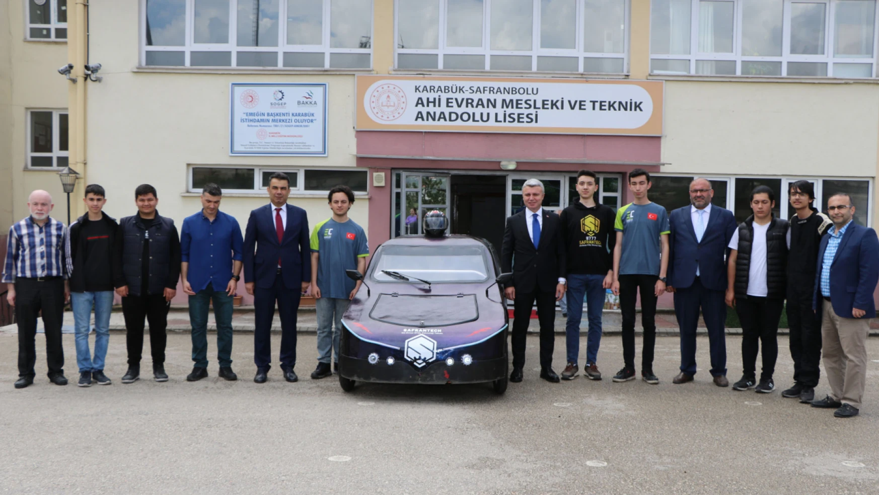 Karabük'te lise öğrencileri tasarladı, Teknofest'te yarışacak
