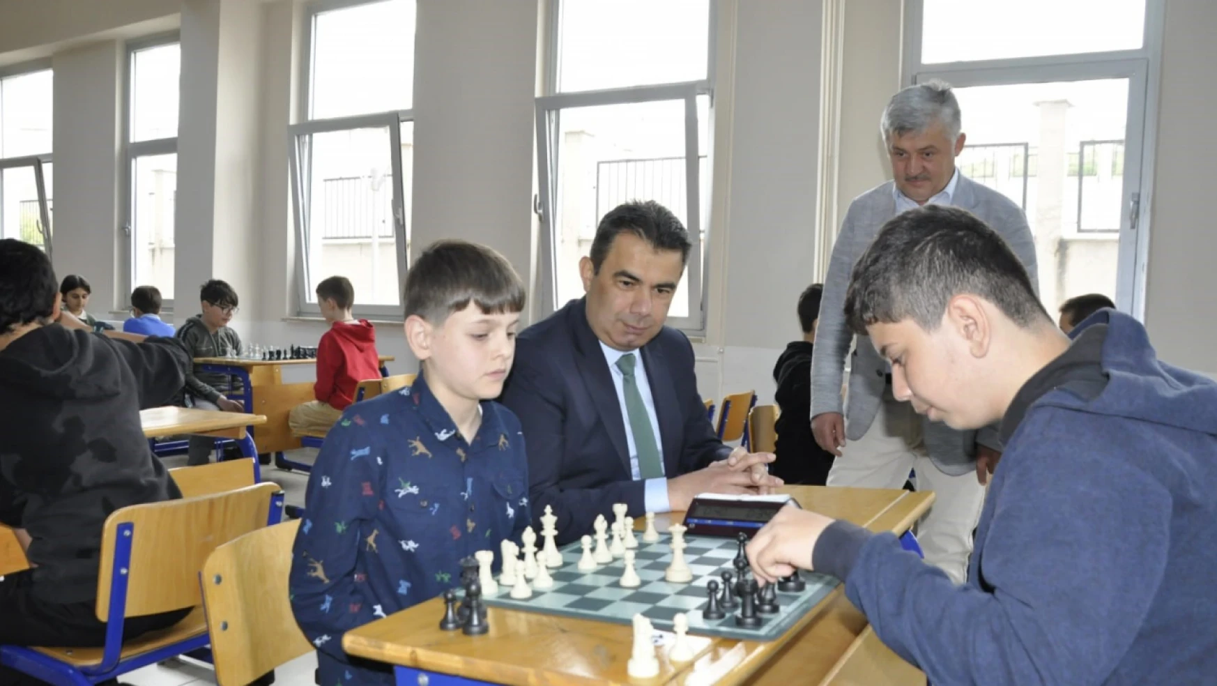 Karabük'te öğrencilere satranç şöleni