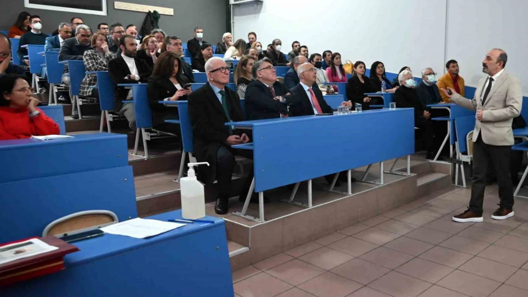 Rektör Özölçer, Fen Fakültesinin Akademik Genel Kurul Toplantısına Katıldı