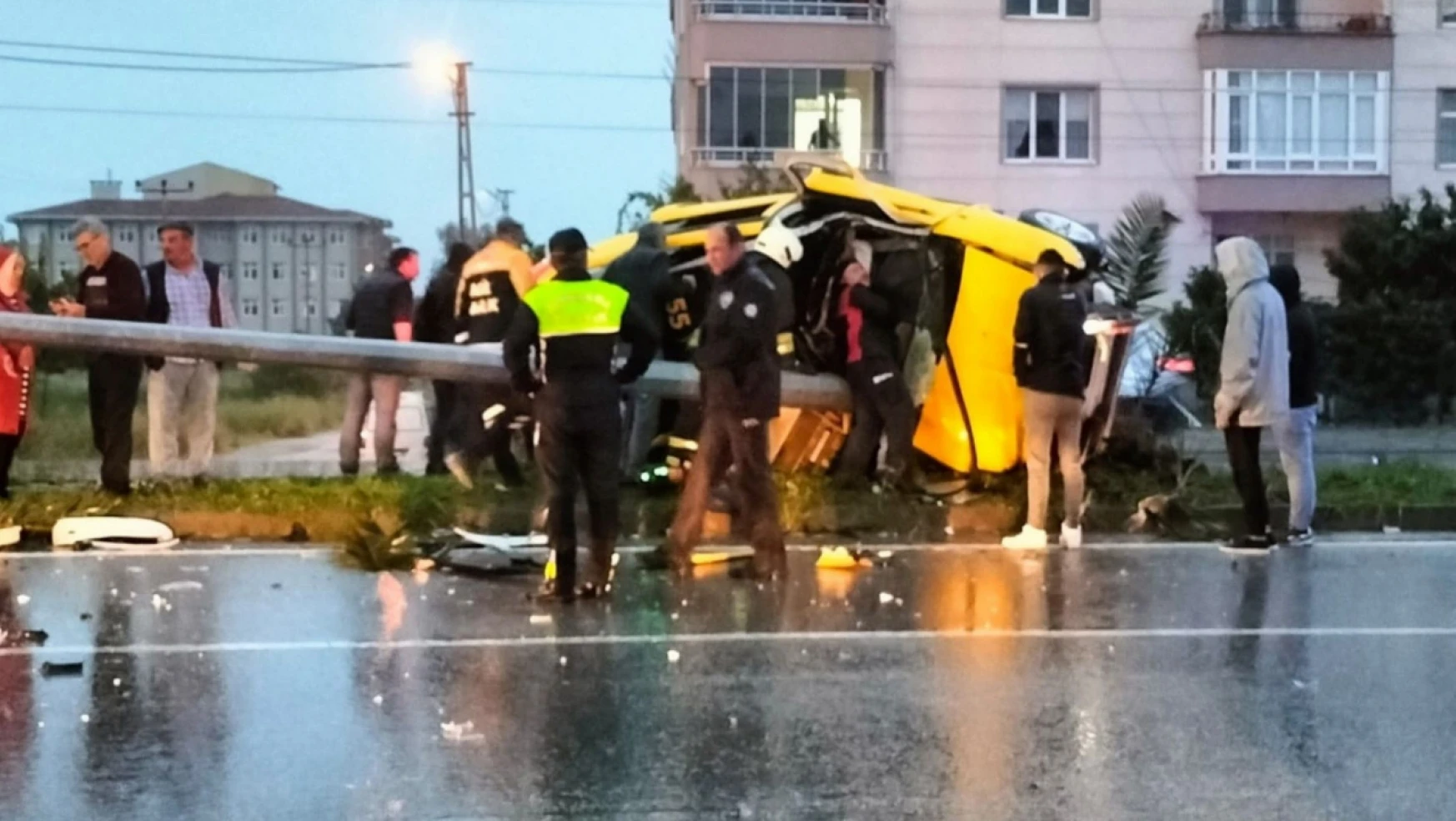 Samsun-Sinop yolunda kaza: 2 yaralı