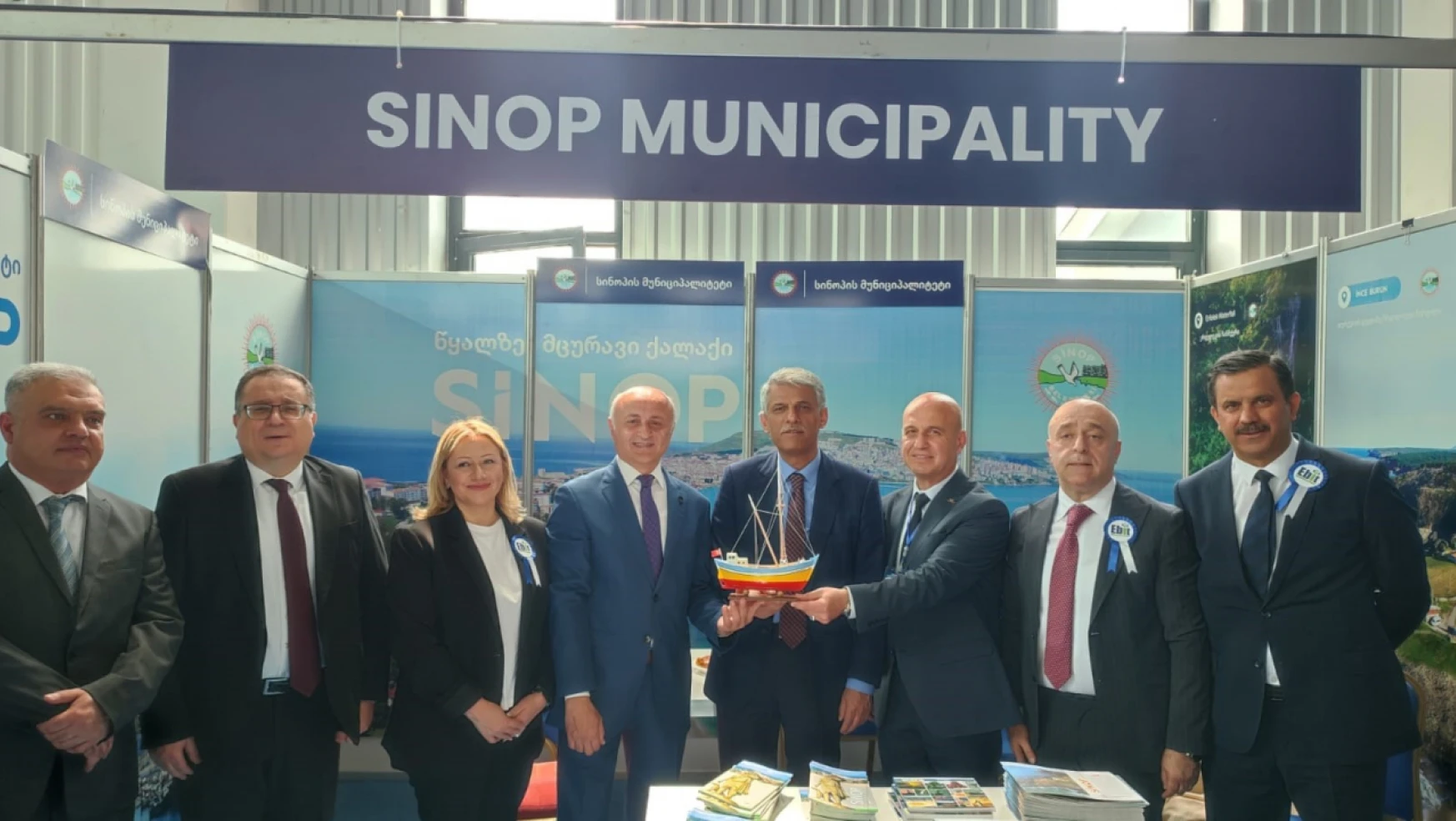 Sinop Belediyesi Batum'da stant açtı