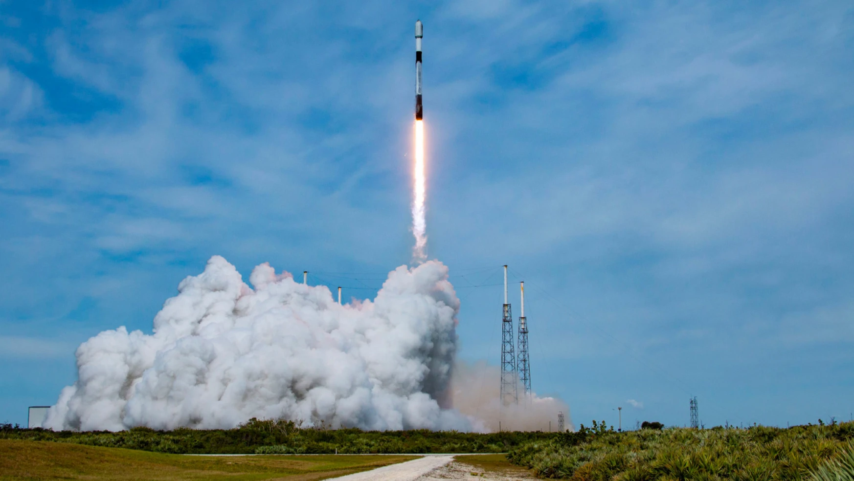 SpaceX 2'nci nesil uydusunu fırlattı