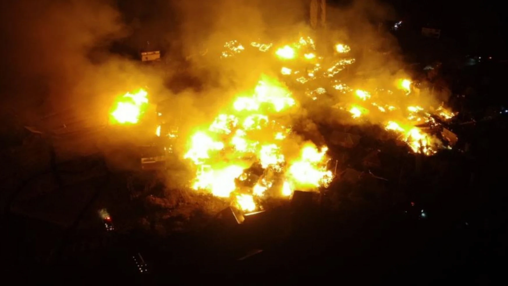 Tosya'da yangın faciasında bilanço ağırlaşıyor 43 ev kül oldu