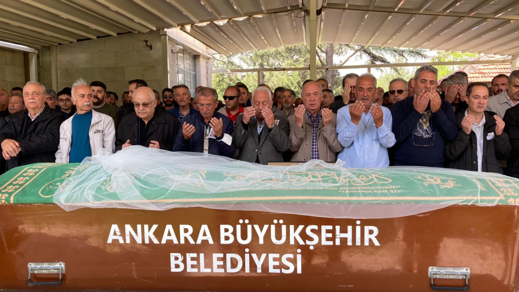 Zafer Parti Basın Danışmanı Gürkan defnedildi