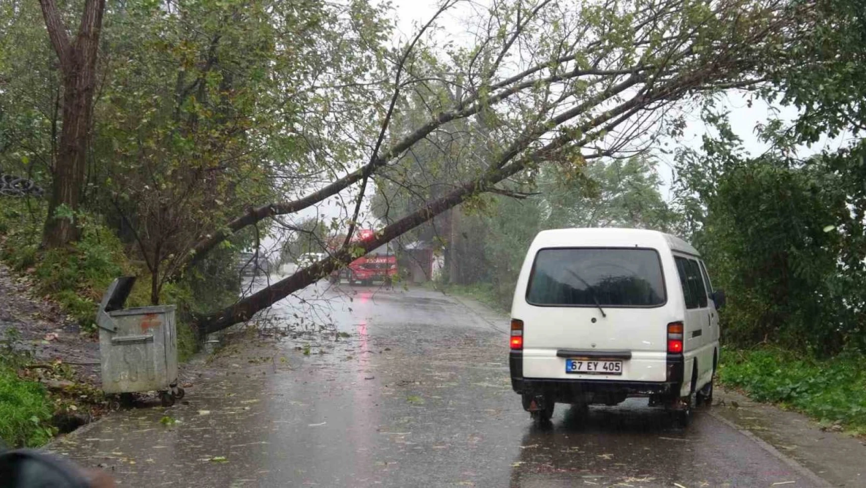 Zonguldak'ta Fırtına Hayatı Olumsuz Etkiliyor