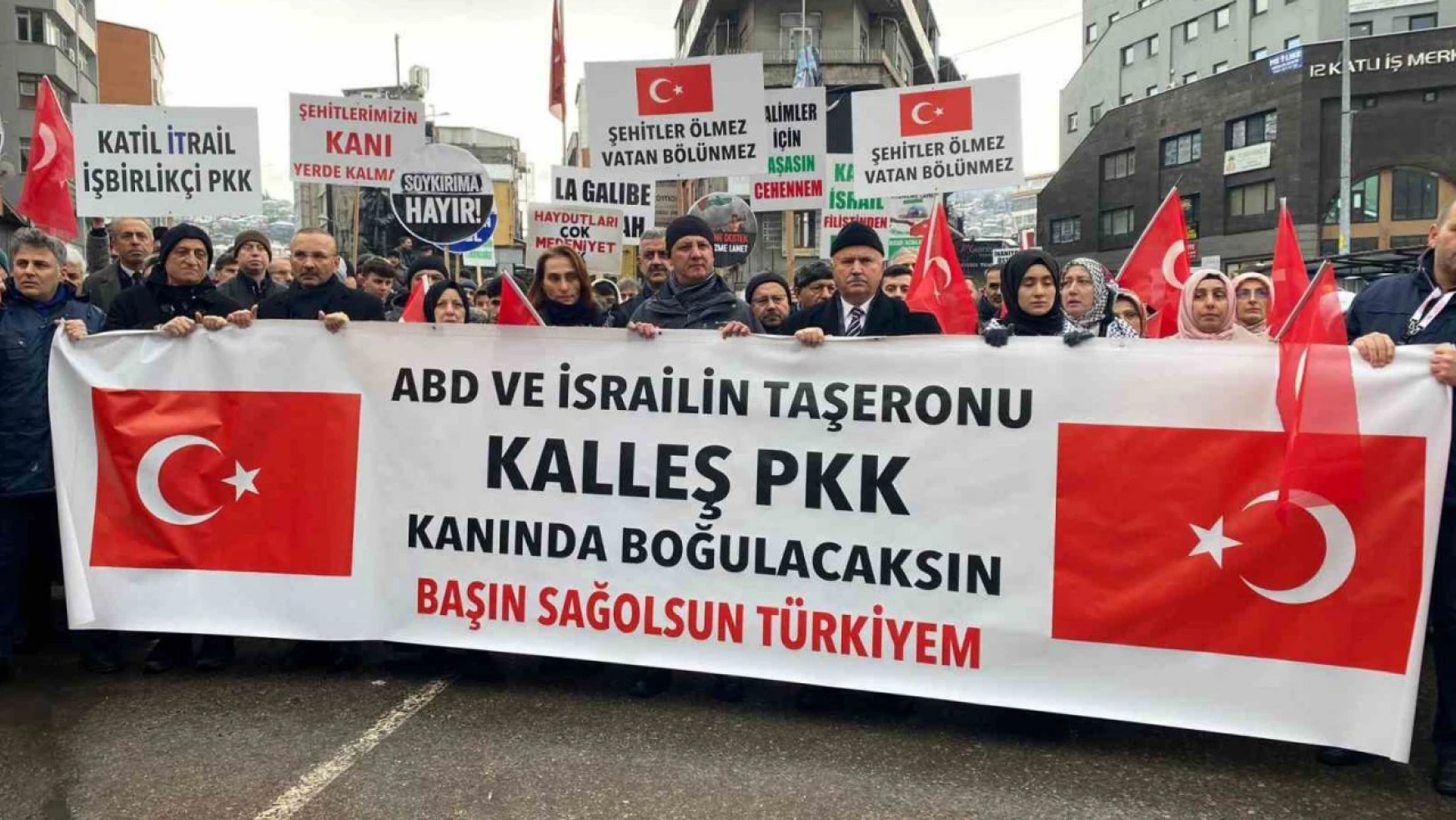 Zonguldak'ta Şehitlere Saygı Yürüyüşü