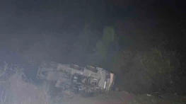 Beton Mikseri 150 Metrelik Uçuruma Yuvarlandı: 2 Yaralı