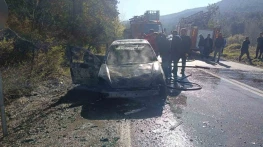 Bolu'da Alev Alan Otomobil Küle Döndü
