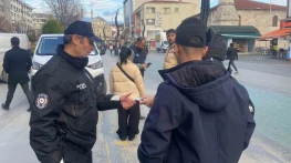 Bolu'nun En İşlek Caddesinde Kaçak Göçmen Uygulaması