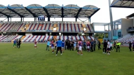 Karabük'te Amatör Lig Final Maçı Sonrası Saha Karıştı