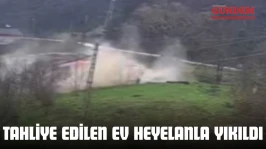 Kastamonu'da  Tahliye Edilen Ev Heyelanla Yıkıldı