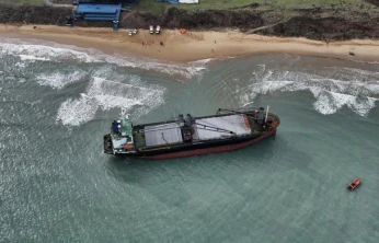 Gemiyi Kurtarma Çalışmaları Devam Ediyor