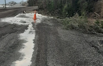 Çatalzeytin'de Heyelan Yolu Kapattı
