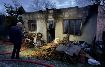 Sobaya Benzin Döken Şahıs, Hem Kendini Hem De Evi Yaktı!