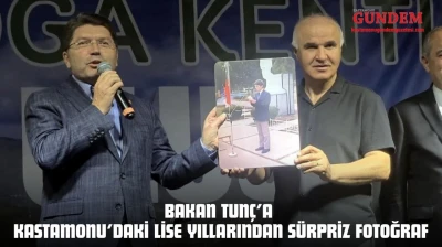 Bakan Tunç'a Kastamonu'daki Lise Yıllarından Sürpriz Fotoğraf