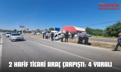 2 Hafif Ticari Araç Çarpıştı: 4 Yaralı