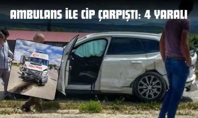Kastamonu'da Ambulans İle Cip Çarpıştı: 4 Yaralı