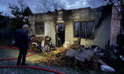 Sobaya Benzin Döken Şahıs, Hem Kendini Hem De Evi Yaktı!