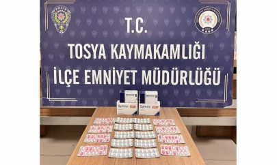 Sentetik Ecza Haplarıyla Yakalandılar!