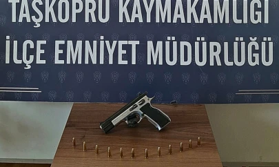 Taşköprü'de 3 Tabanca Ele Geçirildi