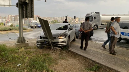 Kastamonu'da Üç Araç Birbirine Girdi: 5 Yaralı