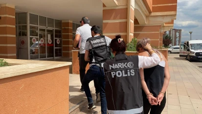 Plakası Okunmayan Motosikletteki Şahıstan Uyuşturucu Çıktı