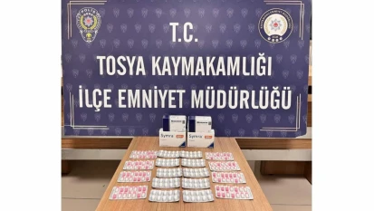 Sentetik Ecza Haplarıyla Yakalandılar!