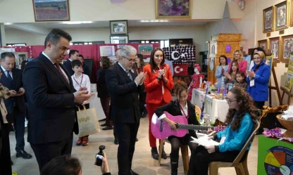 Bakan Yardımcısı Yelkenci, Harezmi Eğitim Modeliyle Hazırlanan Sergiyi Gezdi