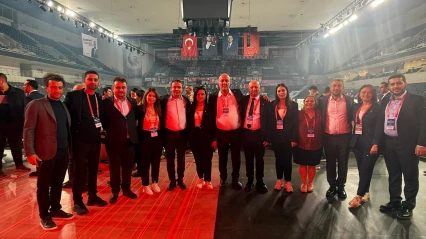 CHP Kurultayında Özgür Özel'in Listesi Firesiz Geçti