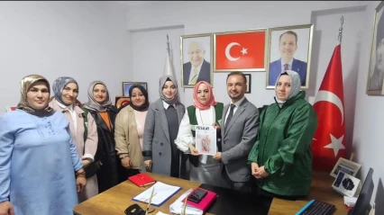 Yeşilay'dan YRP'ye Ziyaret