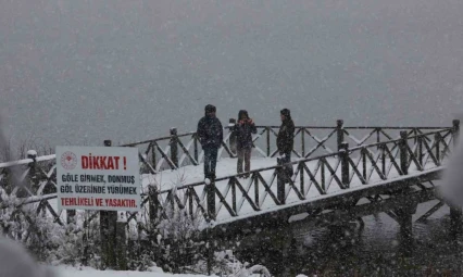 Abant Gölü Milli Parkı'nda Kış Güzelliği