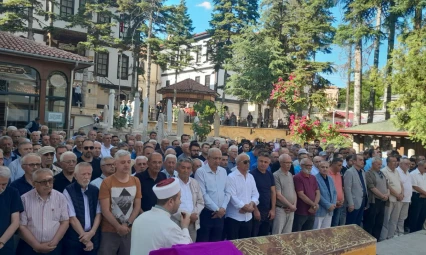 Aliye Meydan Defnedildi