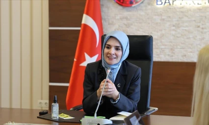 Bakan Göktaş'tan 'Koruyucu Aile' Projesine Destek