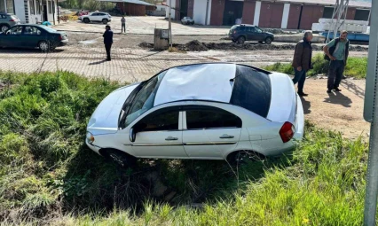 Çorum'da Otomobil Menfeze Düştü: 1 Yaralı
