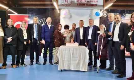 Gençlik Kampı'nda Özel Buluşma