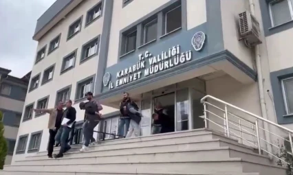 Hırsızlık Şüphelisi 3 Kişi Tutuklandı