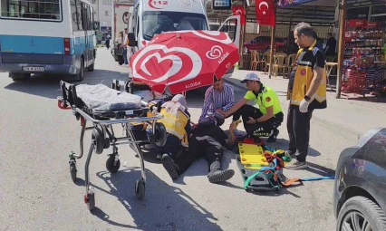 Yaralı Yayayı Şemsiye ile Güneşten Korudular