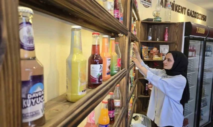 Nostaljik Gazoz Dükkanı Ziyaretçileri Geçmişe Götürüyor
