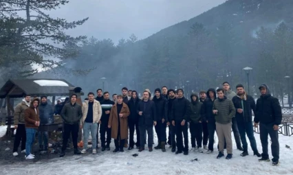 Üniversite Öğrencileri Karın Tadını Çıkardı