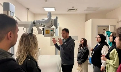 Üniversite Öğrencileri Sağlık Teknolojilerini Yakından Tanıdı