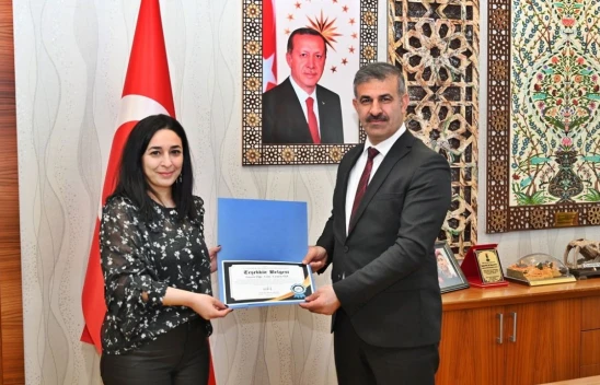 Rektör Çiftçi, Ödüllü Film Ekibine Teşekkür Belgesi Verdi