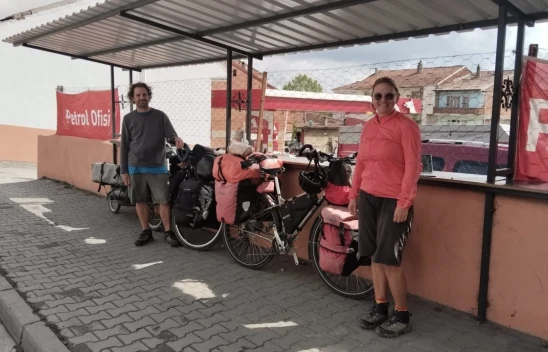2 Bin 300 Km Pedal Çeviren Alman Gezginler Türkiye Turunda