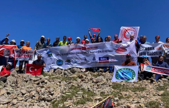 3 Bin 425 Rakımda Şenlik