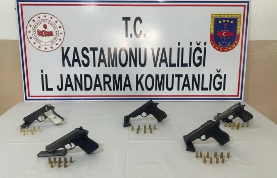 5 Ruhsatsız Silah Ele Geçirildi
