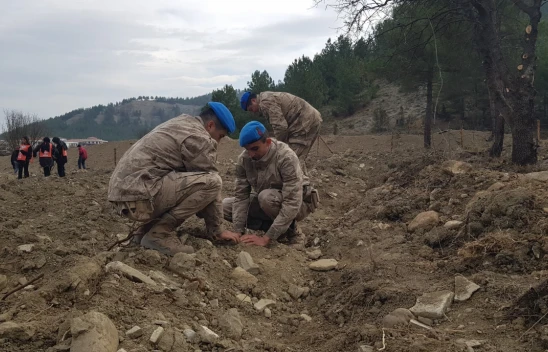 52 Bin 46 Fidan Toprakla Buluşturuldu